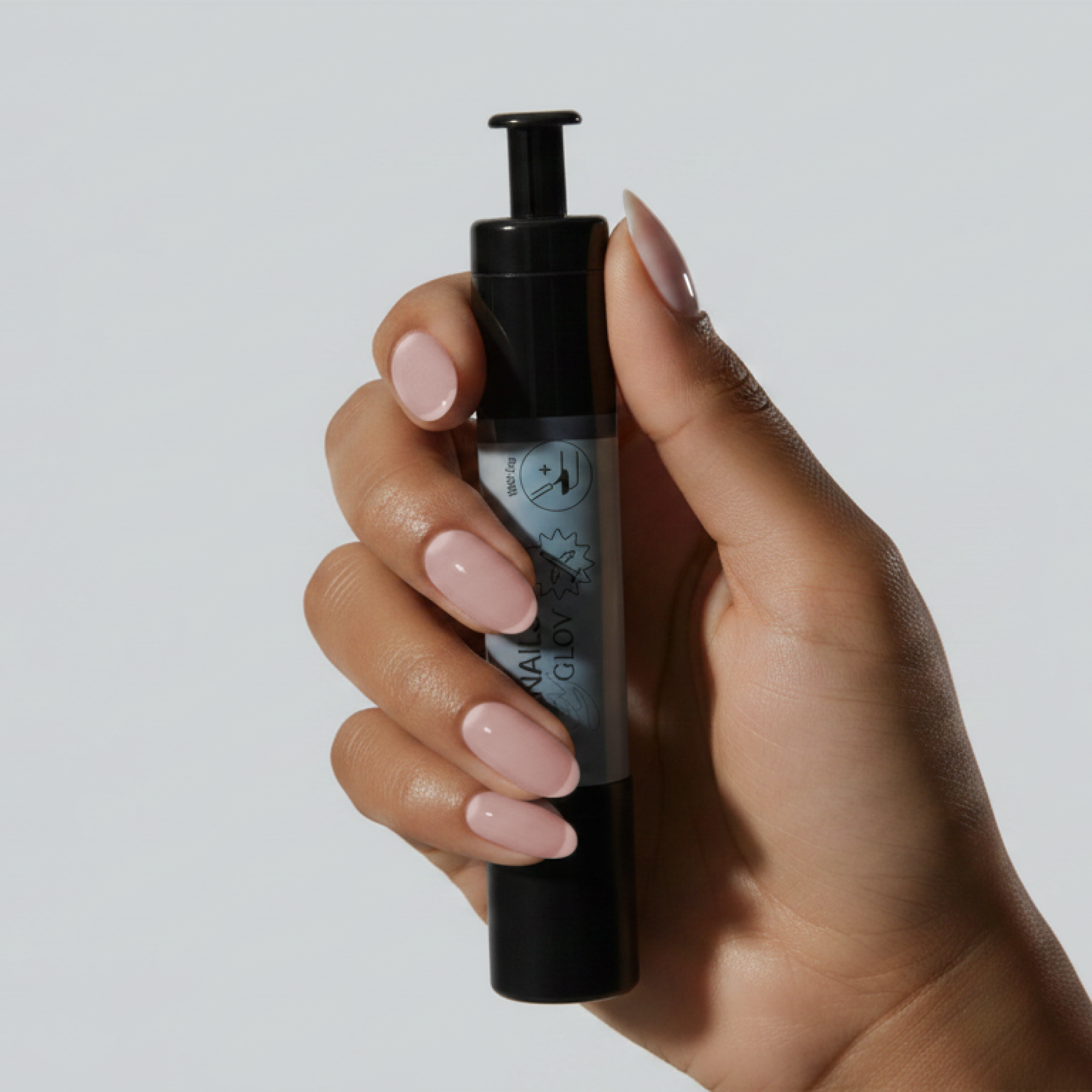 glov-coolnails-top-coat-click-pen-nagellack-versiegelung-im-praktischen-klicksti image 2