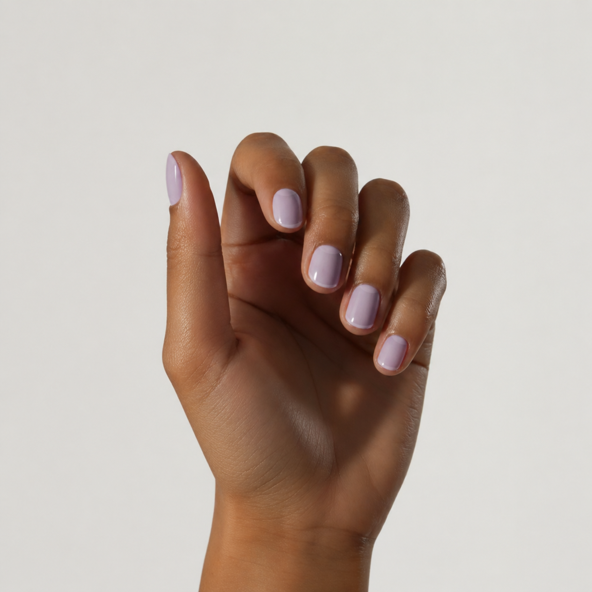 coolnails-lilac-luck-active-zarter-halbtransparenter-nagellack-in-lilafarbenem-r image 4