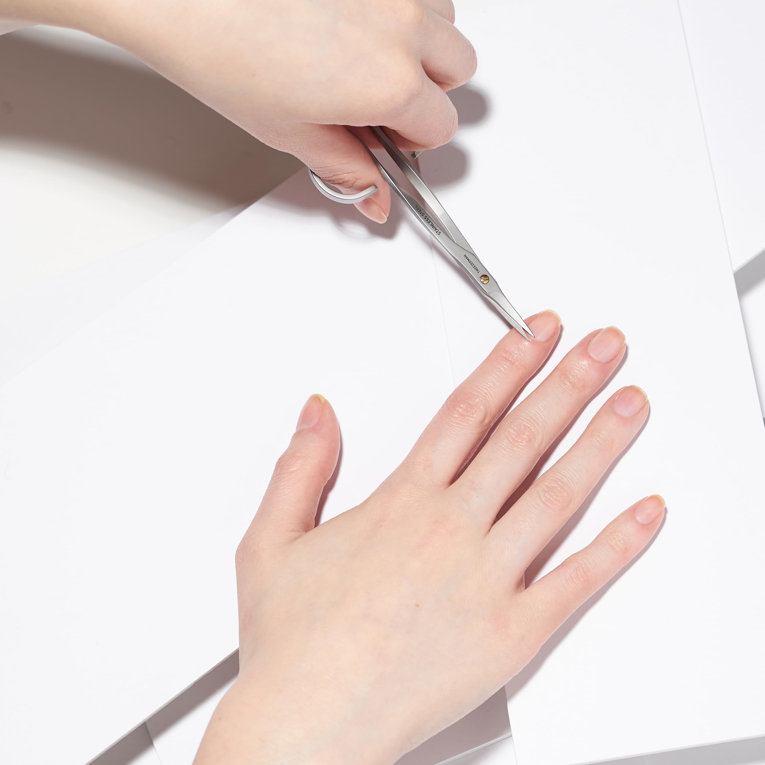 tweezerman-nagelhautschere-mit-pr-zisionsspitzen-rostfreier-edelstahl-silber image 3