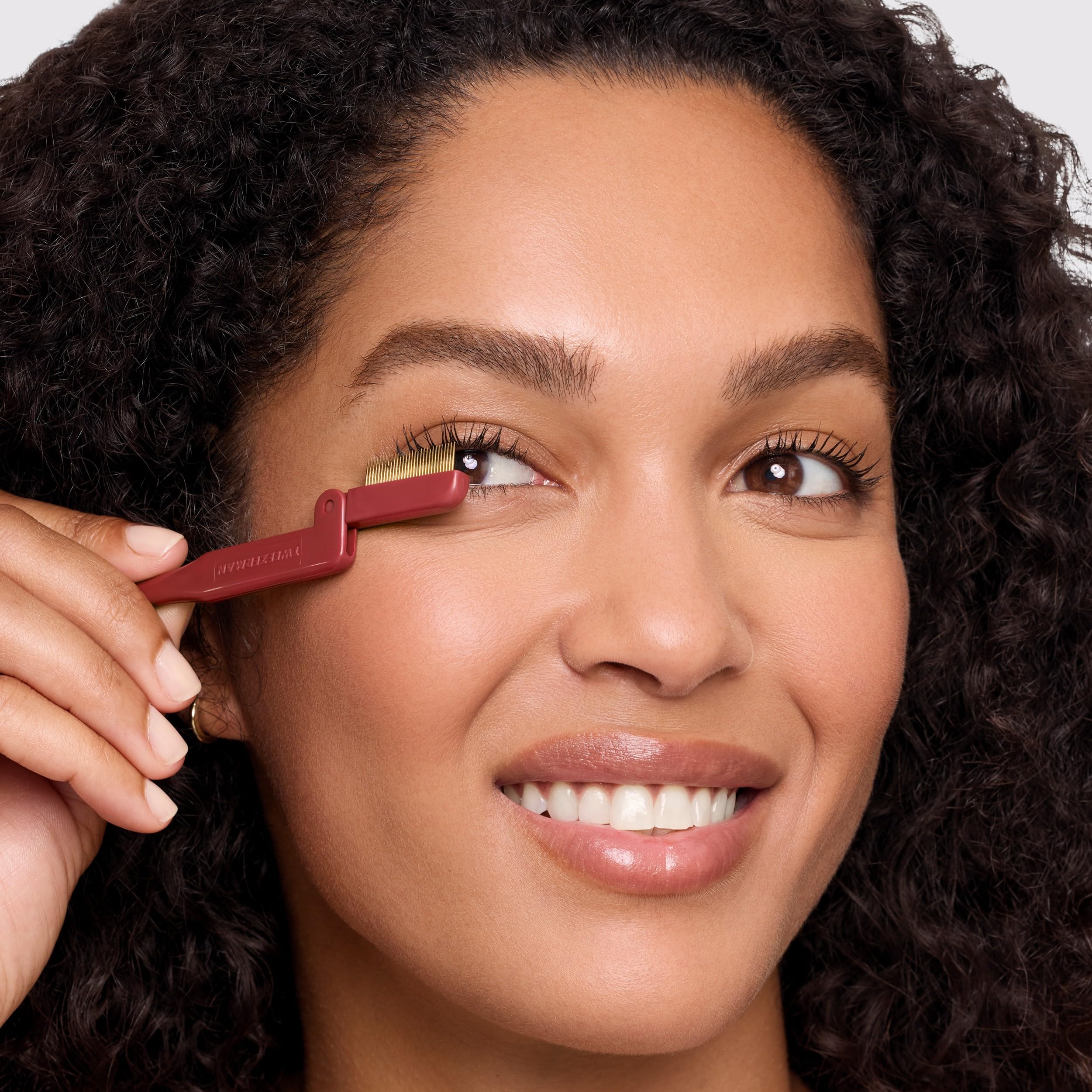 tweezerman-wimpernset-mit-wimpernzange-und-wimpernkamm-silikonpads-und-vergoldet image 4