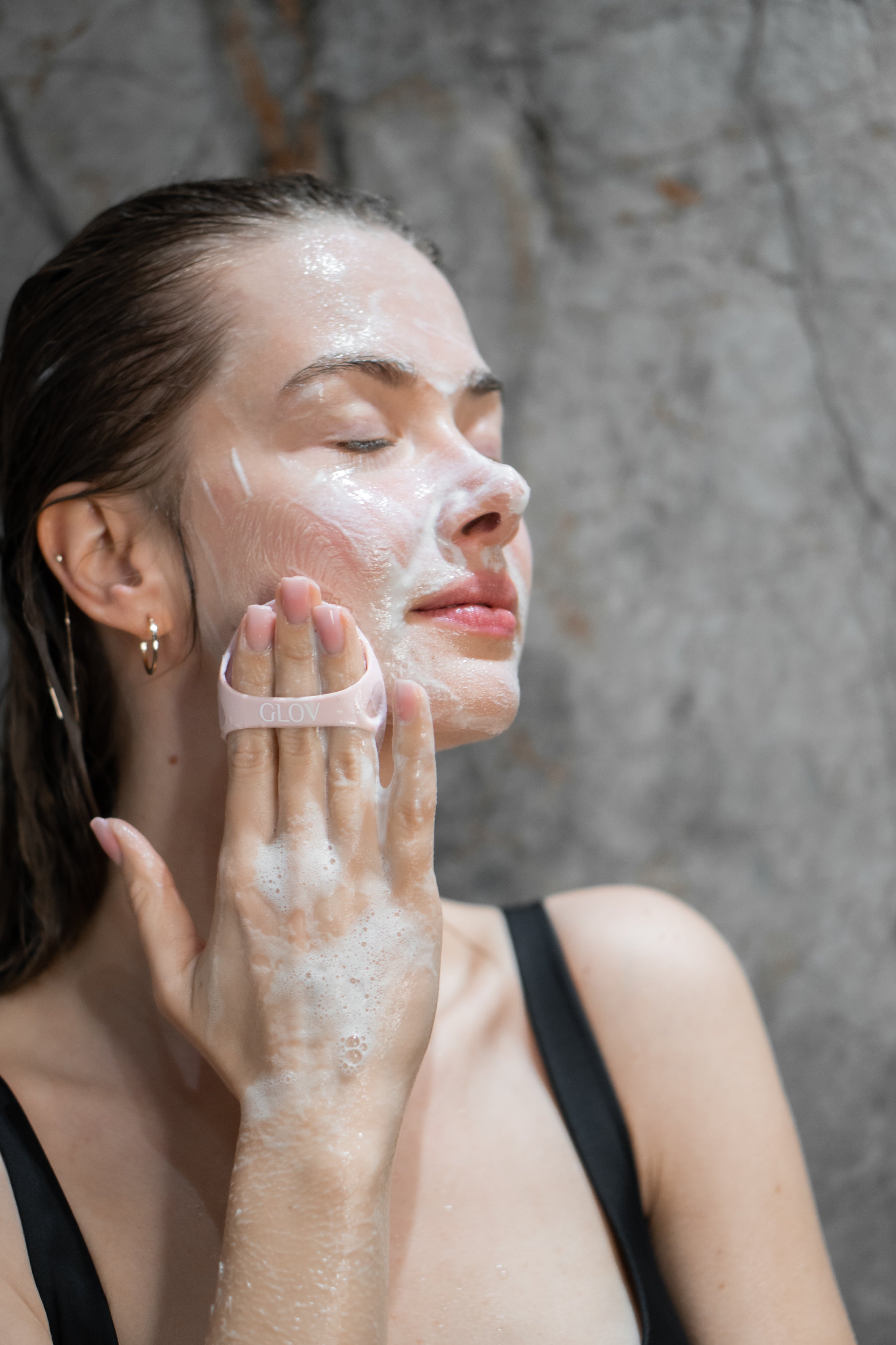 glov-face-wash-silikonpad-innovativer-pad-zur-t-glichen-gesichtsreinigung image 3