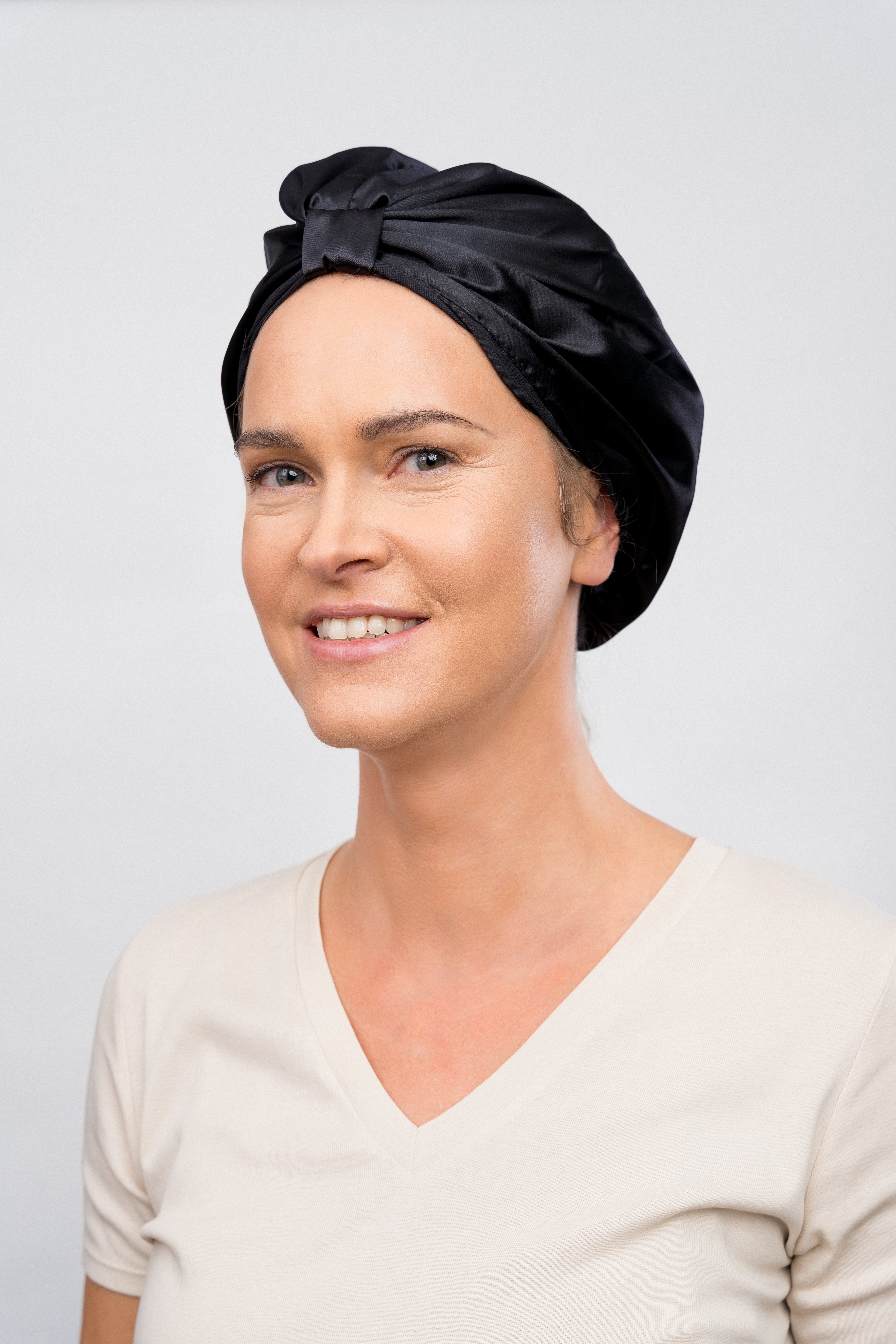 glov-satinhaube-satin-bonnet-schlafhaube-sch-tzt-locken-und-gestylte-haare-vor-r image 6