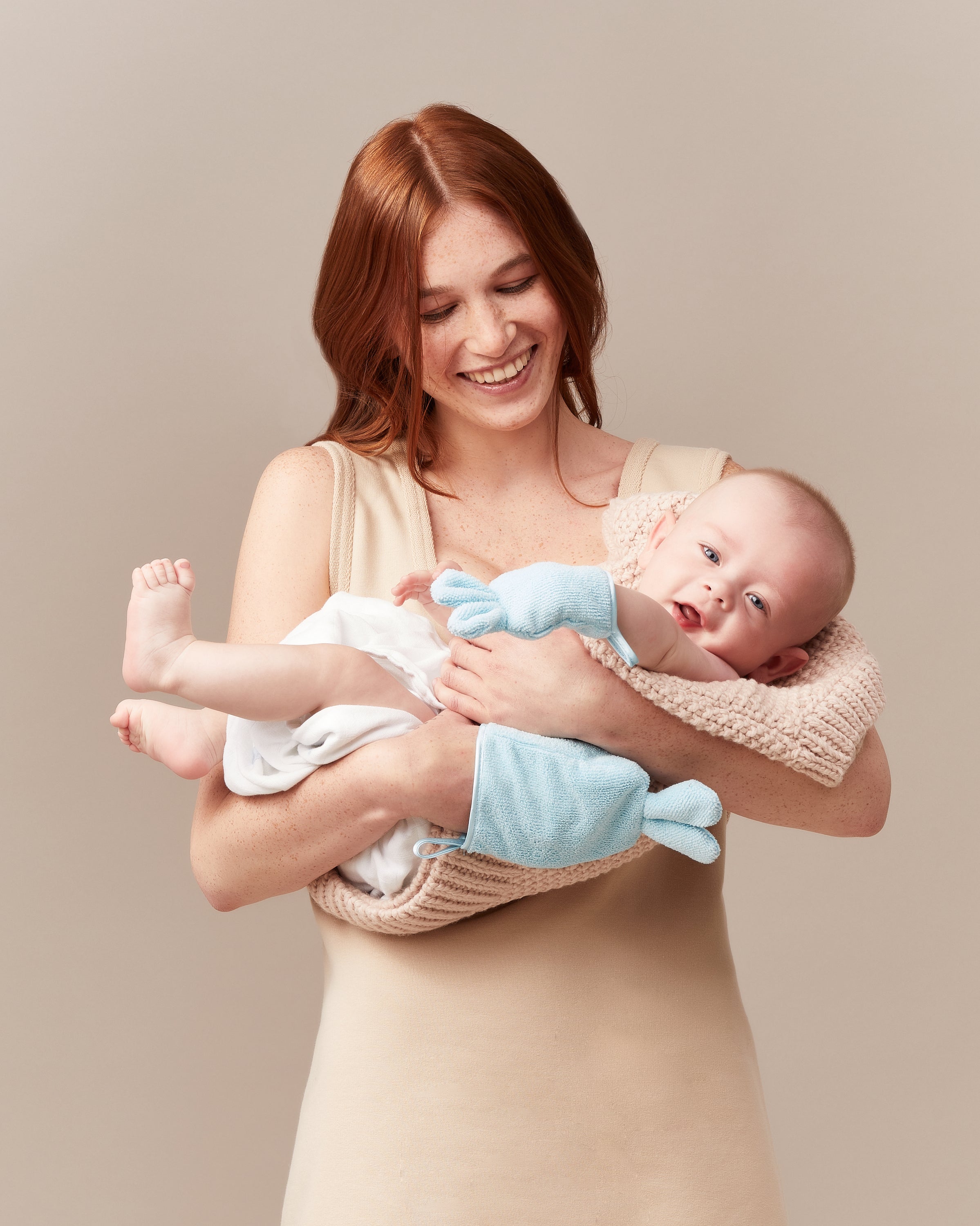 glov-baby-waschhandschuhe-set-babyhautreinigung-nur-mit-wasser-2-gr-en-eltern-ki image 2