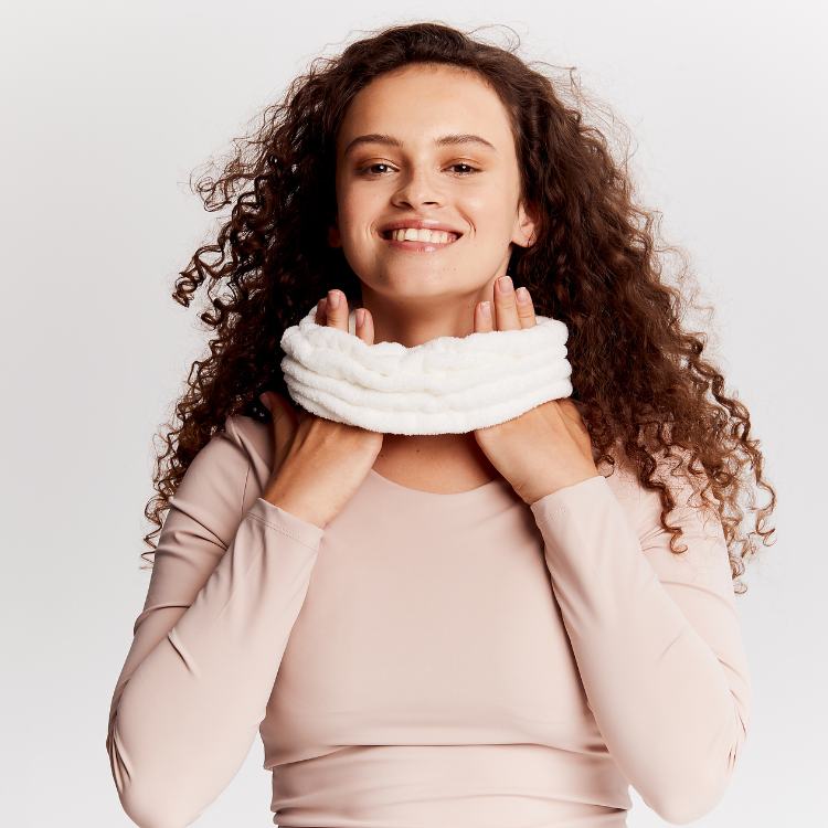 glov-multitasking-extra-wide-stirnband-5-in-1-haarband-aus-mikrofaser image 7