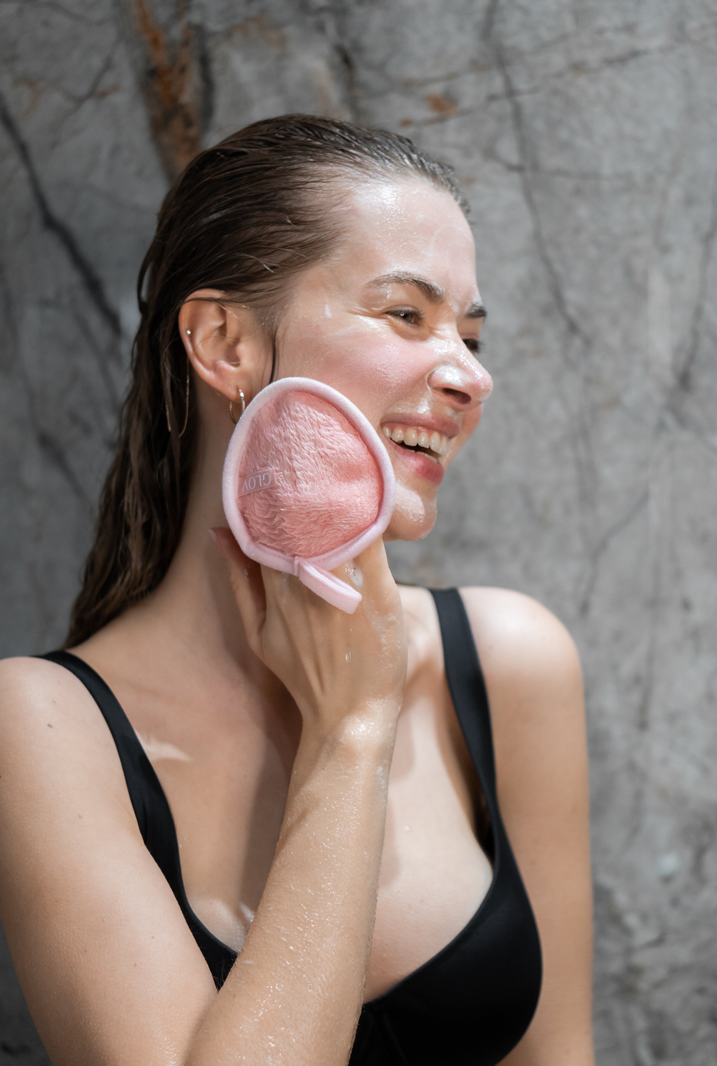 glov-quantum-clean-doppelseitiger-pad-zur-make-up-entfernung-und-gesichtsw-sche image 4